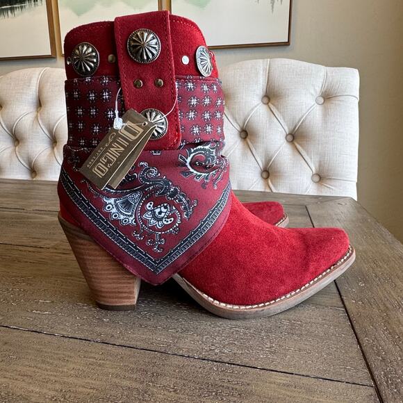 Dingo Red Ankle Boots with Bandana Detail - Picture 4 of 14